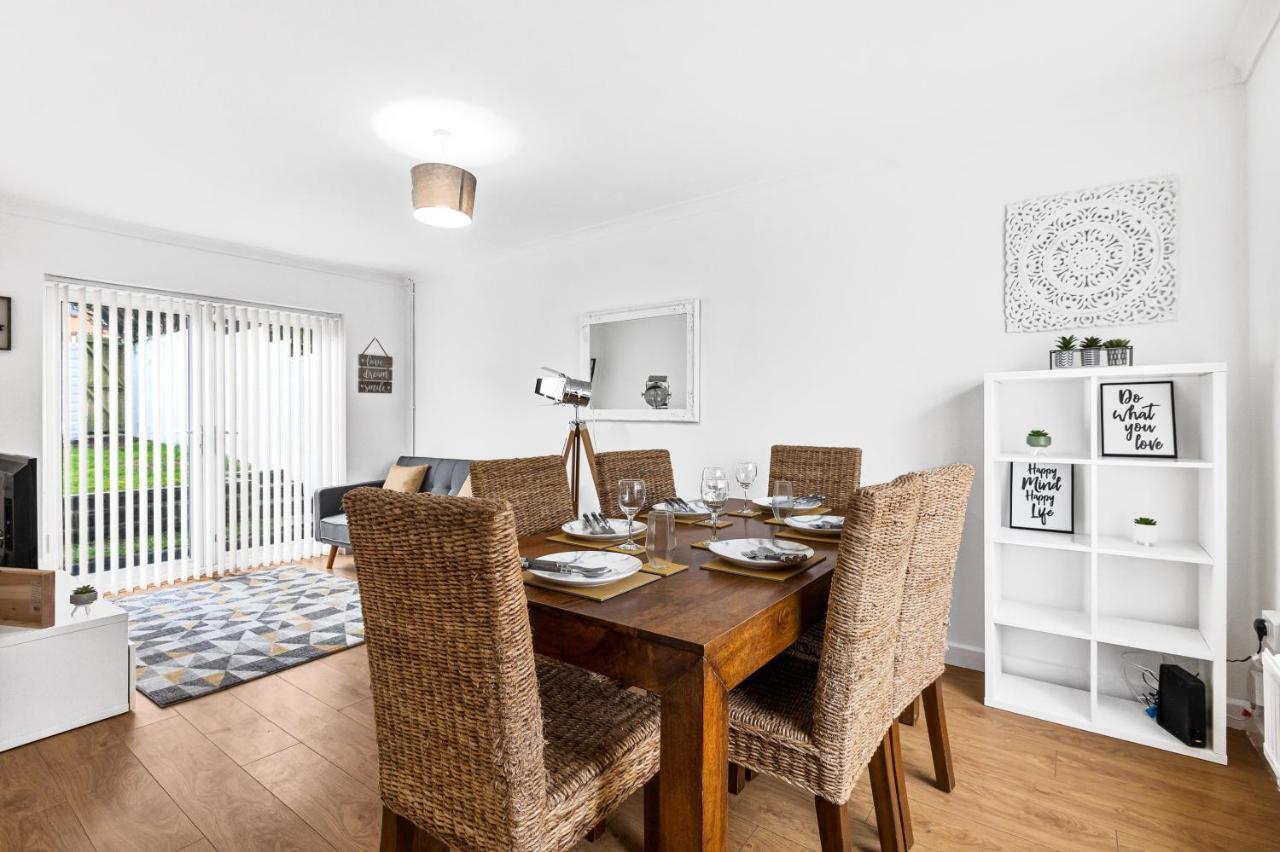 Off Road Parking, Garden, Tv'S In Bedrooms Morriston Luaran gambar